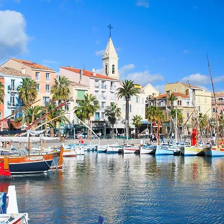 Apartment Comfortable Air Conditioned Studio With Terrace Bandol