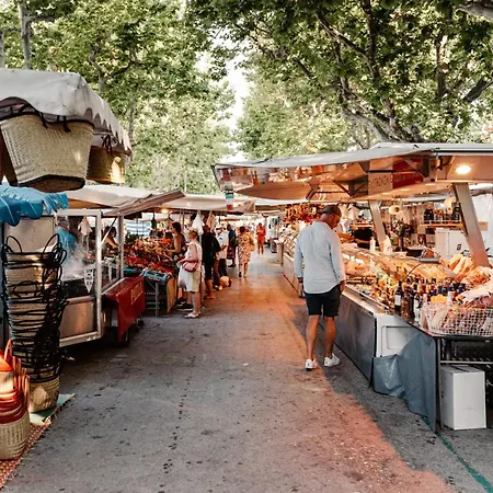 Comfortable Air Conditioned With Terrace Bandol